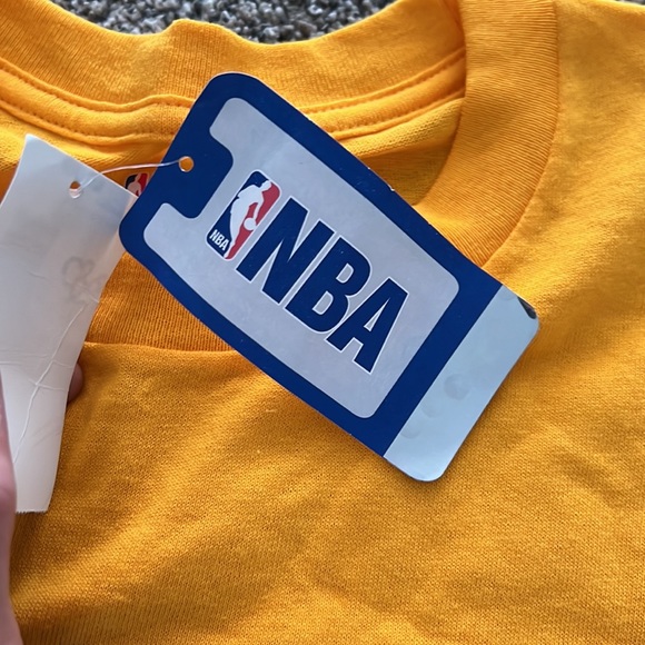 NBA Classic Golden State Warrriors T Shirt - Picture 4 of 6